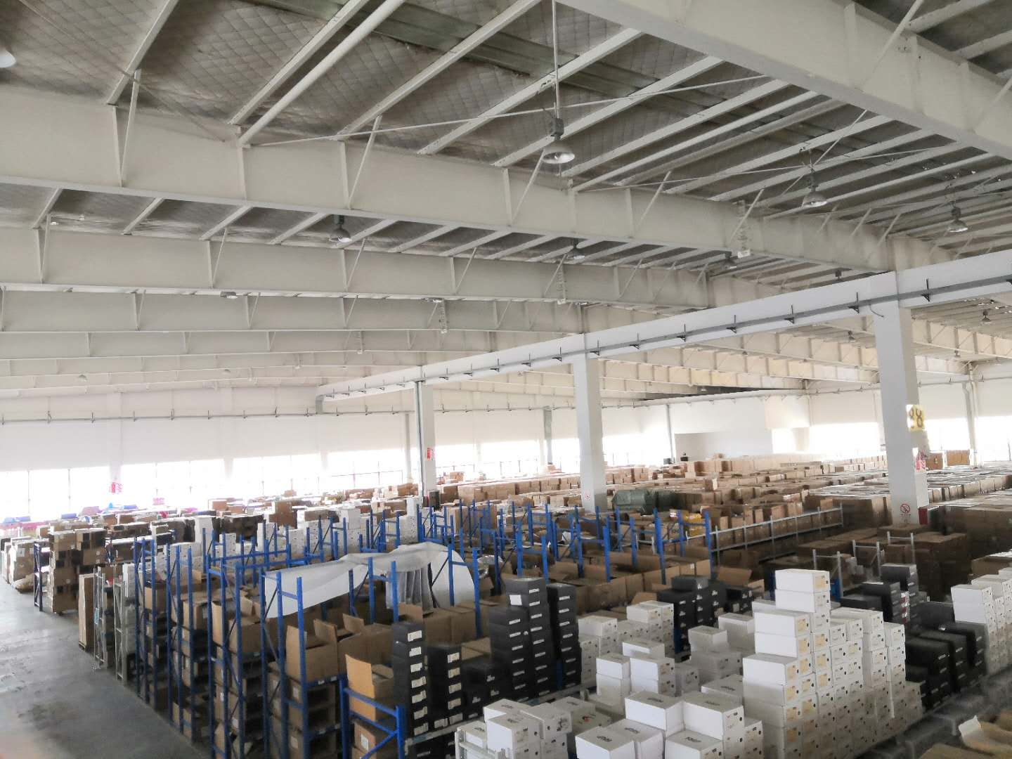 云倉托管代發(fā)公司，星力云倉專業(yè)托管，保障您的貨物安全保障